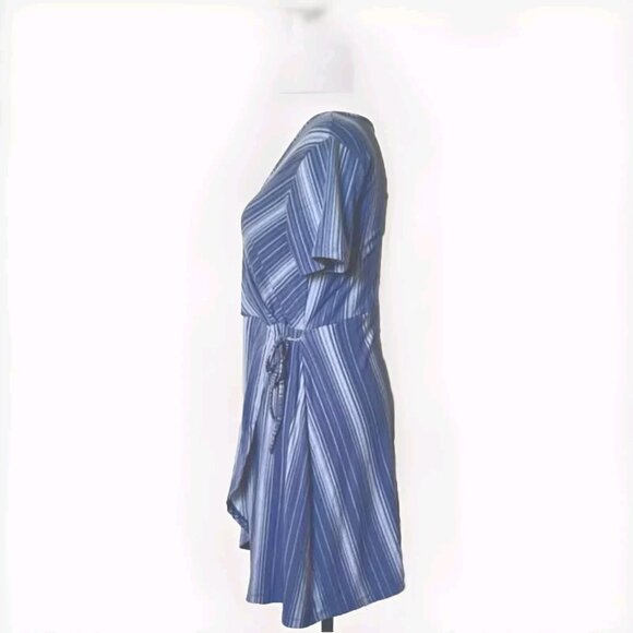 ARDENE FAUX WRAP DRESS SIZE LARGE - Picture 2 of 3